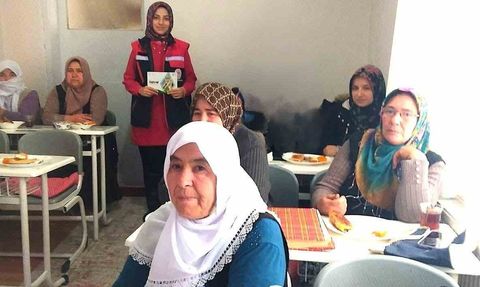 Nuribey'de 30’a yakın kadına çiftçi eğitimi verildi