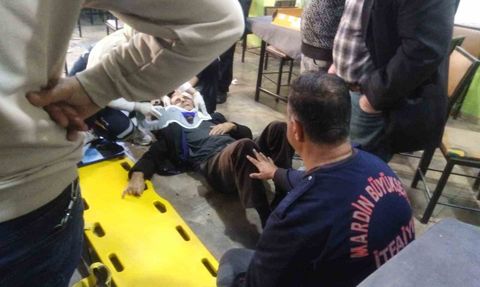 Nusaybin'de kıraathanede tavan çökmesi: 2 yaralı