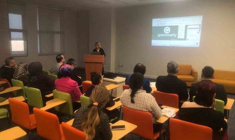 OMÜ Merkez Kütüphanesi’nde hizmet içi eğitim programı