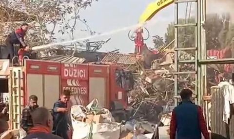 Osmaniye Düziçi'de geri dönüşüm iş yerinde yangın