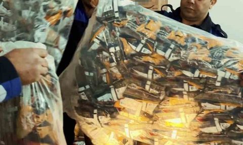 Reyhanlı'da 2 ton son kullanma tarihi geçmiş atıştırmalık imha edildi