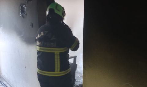 Reyhanlı'da ev yangını: konut kullanılamaz hale geldi