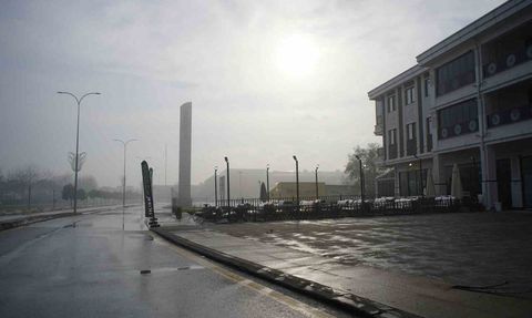 Sakarya'da Yoğun Sis Görüşü 50 Metreye Düşürdü