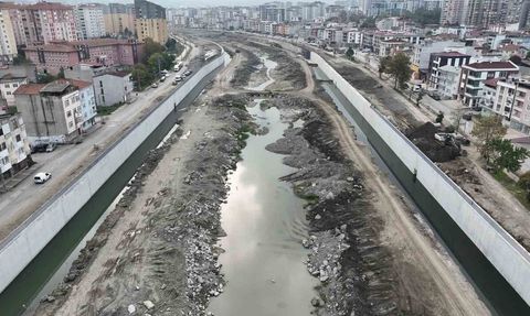 Samsun'da Mert Irmağı ıslah çalışmaları sürüyor