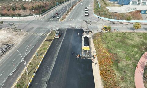 Şanlıurfa'da Büyükşehir'den Asfalt ve Köprü Bakım Çalışmaları
