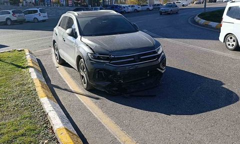 Şanlıurfa Haliliye'de iki otomobil çarpıştı: 4 yaralı