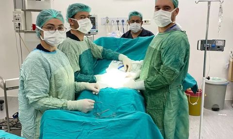 Şuhut'ta ilk kez yama ile kasık fıtığı ameliyatı başarıyla yapıldı
