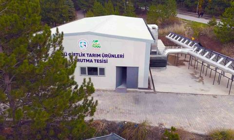 TOGÜ'nün Güneş Enerjili Tarım Ürünleri Kurutma Tesisi: Günlük 1 Ton Kapasiteyle Hizmette
