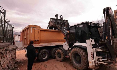 Tokat'ta Kaleardı Mahallesi'nde 400 metrelik imar yolu yenilendi
