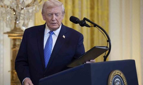 Trump, 6 ülke için ABD'ye giriş yasağını genişletti