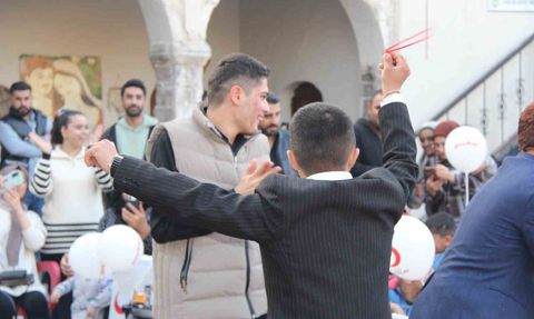 Türk Kızılayı Gönüllüleri Cizre'de Engellilere Özel Etkinlik Düzenledi