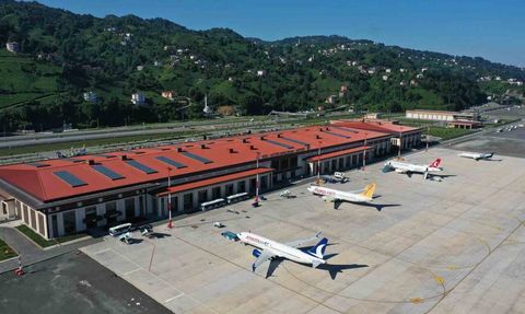 Ulaştırma Bakanı Uraloğlu: Günlük ortalama 9 stadyum dolusu yolcu havayoluyla seyahat etti