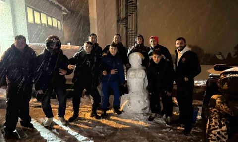 Uludağ’da Yoğun Kar: Ekipler Yolları Açık Tutmak İçin 24 Saat Çalışıyor