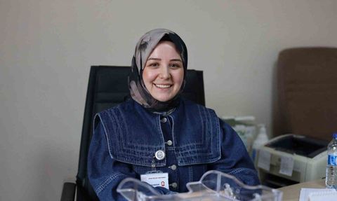 Uzmandan ailelere uyarı: Ekranlar çocukluğu yavaşça tüketiyor