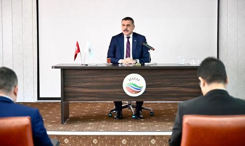 Vali Çiftçi Başkanlığında Bölge ve İl Müdürleri Toplantısı — Erzurum CİMER’de 40’ıncı Sırada