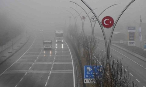 Yozgat'ta Yoğun Sis: Görüş 20 Metreye Düştü