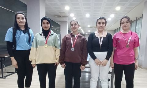 Yurtlig Masa Tenisi İl Birinciliği Yarışması Hakkari'de Sona Erdi