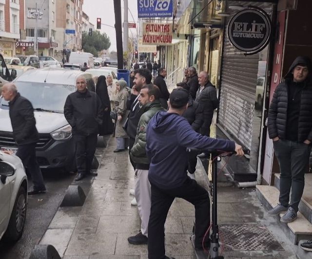 Sultangazi'de kuyumcu vurgunu: Emanet altınlar kayboldu, şüpheli gözaltında