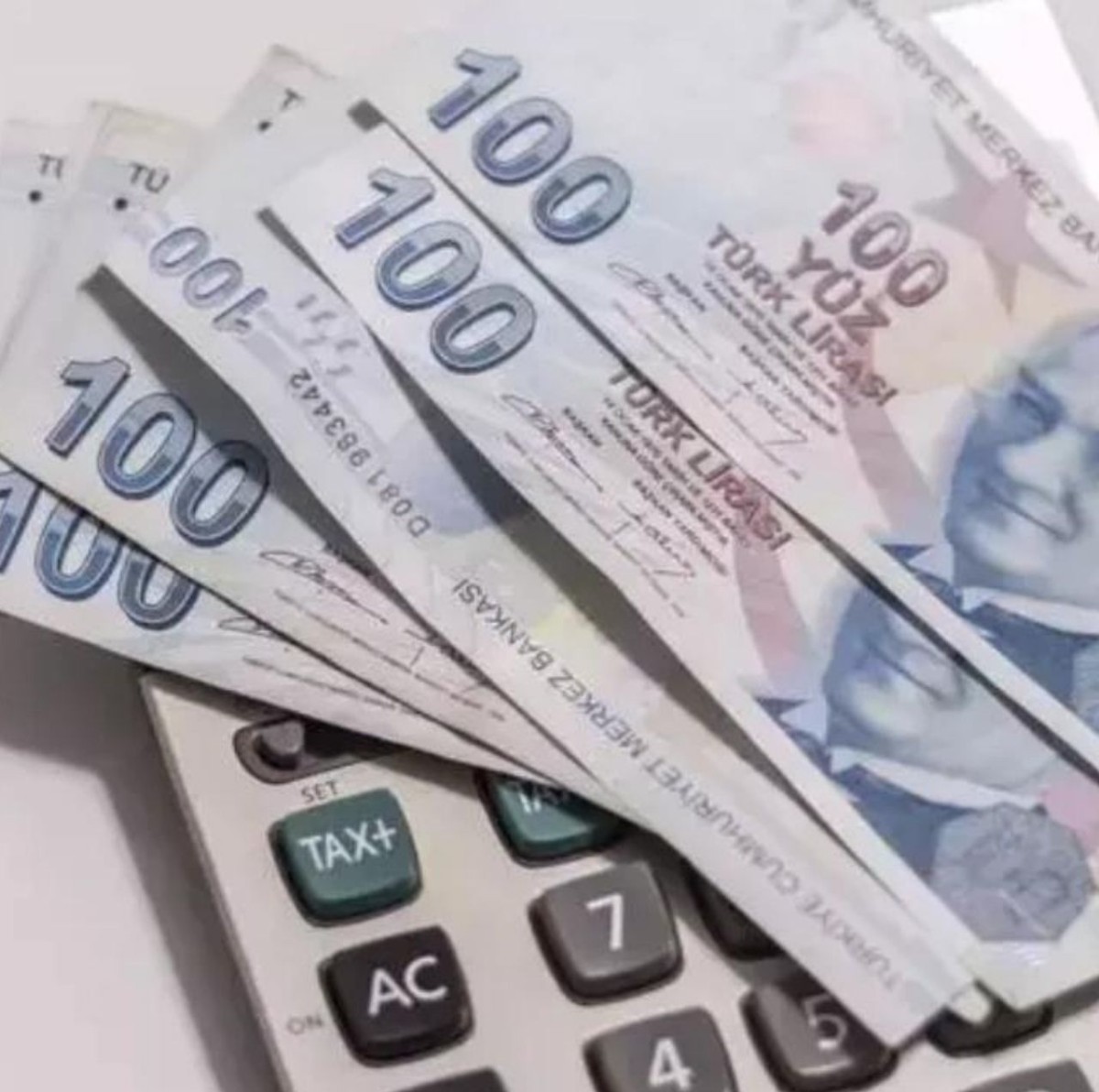 Emekliler koşa koşa ING Bank'a gidiyor