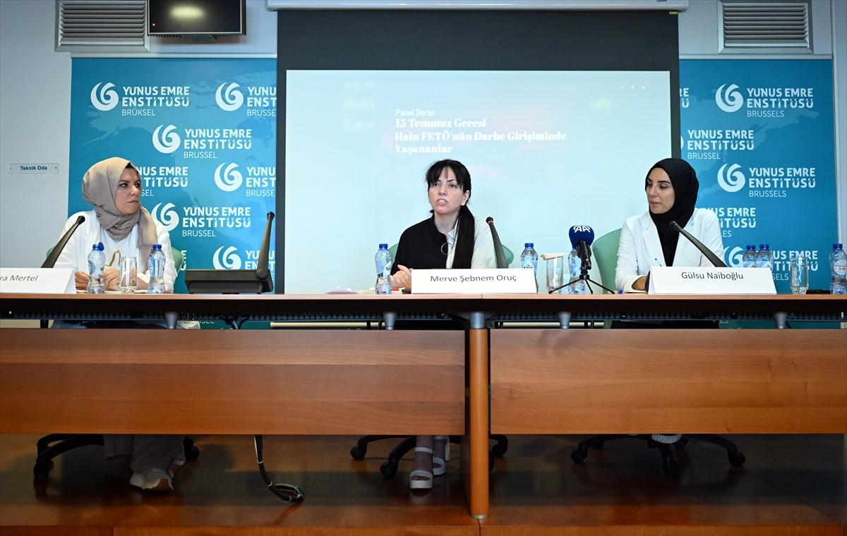 15 Temmuz Derneği, Yunus Emre Enstitüsü'nün (YEE) Belçika'nın başkenti Brüksel'deki ofisinde 15...