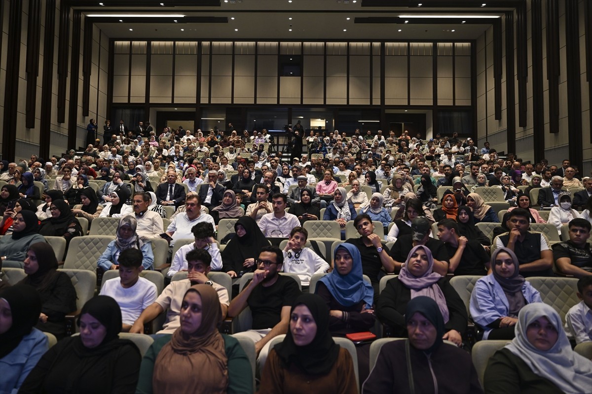 Arap dünyasının önde gelen düşünürlerinden Faslı filozof Prof. Dr. Taha Abdurrahman...