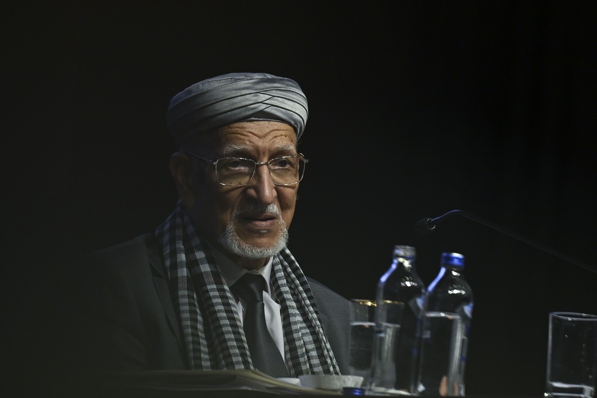 Arap dünyasının önde gelen düşünürlerinden Faslı filozof Prof. Dr. Taha Abdurrahman...