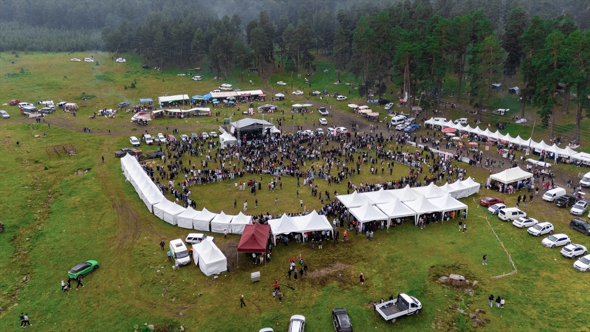 Ardahan'ın Göle ilçesinde üretilen kaşar peynirinin tanınırlığının artırılması amacıyla düzenlenen...