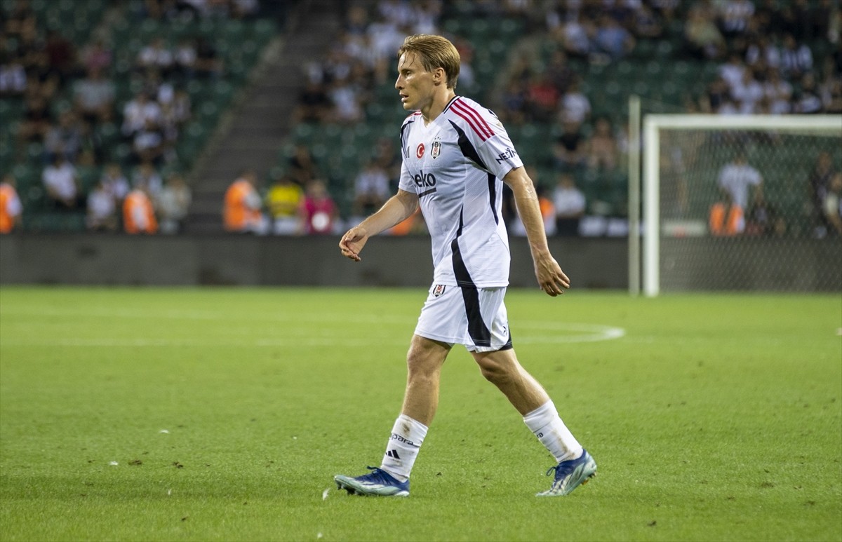 Beşiktaş Futbol Takımı, hazırlık maçında Gençlerbirliği ile Kocaeli Yıldız Entegre Stadı'nda...