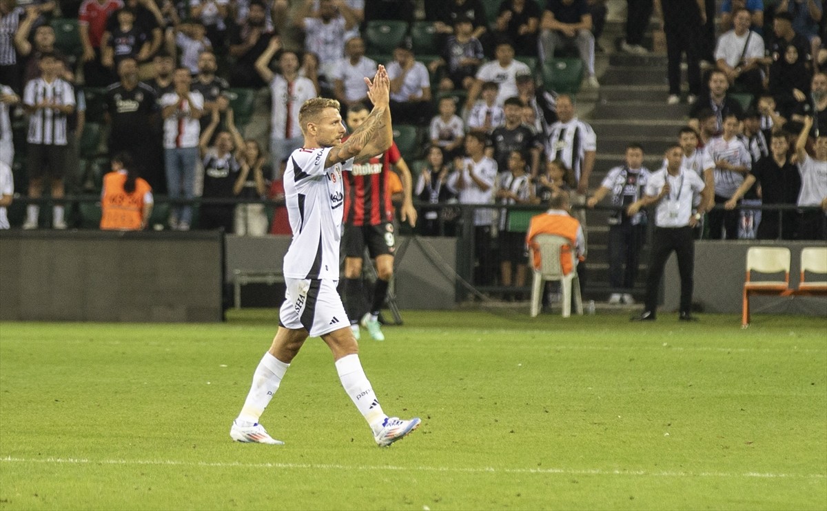 Beşiktaş Futbol Takımı, hazırlık maçında Gençlerbirliği ile Kocaeli Yıldız Entegre Stadı'nda...