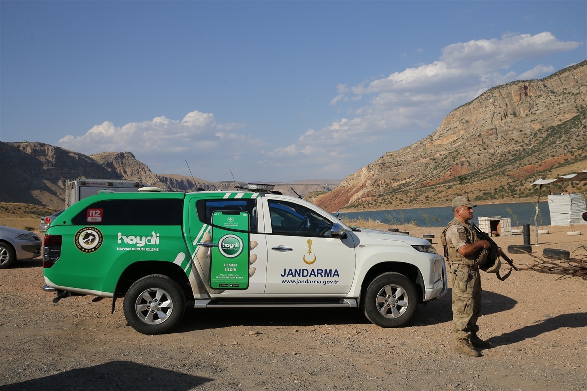 Bunaltıcı sıcakların yaşandığı yaz aylarında sulama kanalları, nehirler ve göletlerde yaşanan...