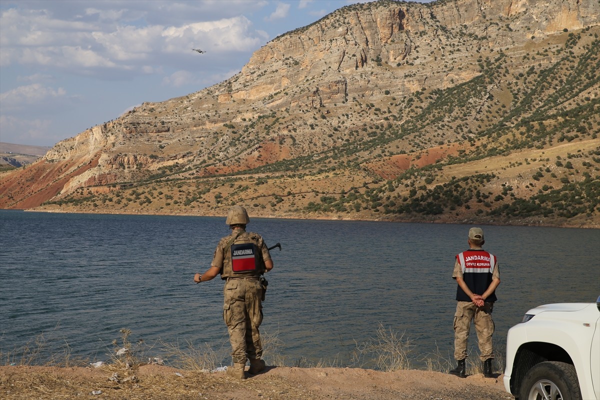 Bunaltıcı sıcakların yaşandığı yaz aylarında sulama kanalları, nehirler ve göletlerde yaşanan...