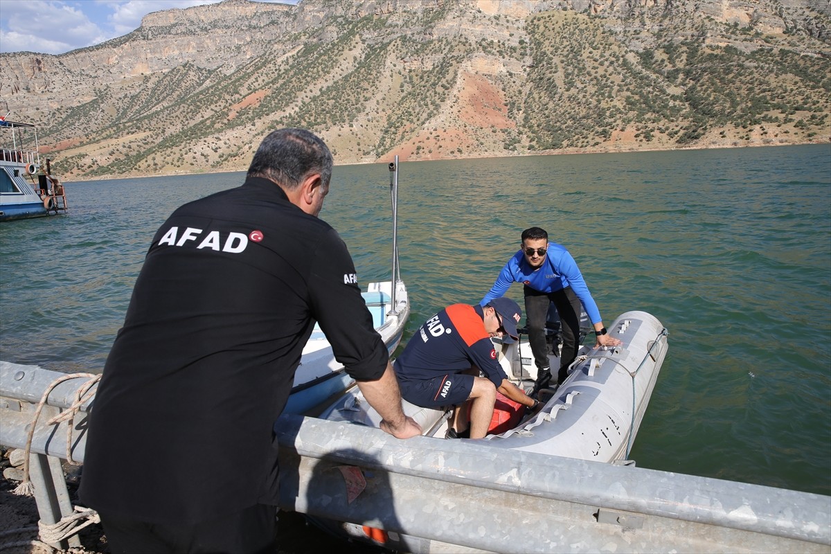 Bunaltıcı sıcakların yaşandığı yaz aylarında sulama kanalları, nehirler ve göletlerde yaşanan...