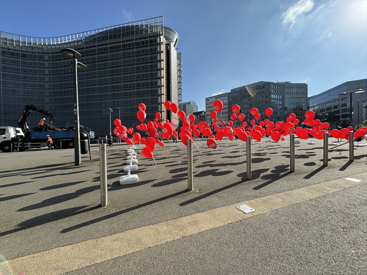 Çeşitli sivil toplum kuruluşları (STK), Brüksel'de Avrupa Birliği (AB) Dışişleri Bakanları...