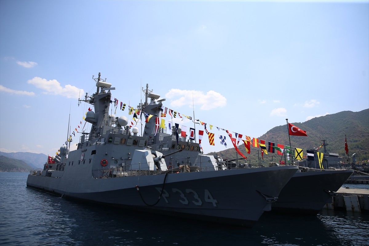 Deniz Kuvvetleri Komutanı Oramiral Ercüment Tatlıoğlu, Muğla'nın Marmaris ilçesindeki Aksaz Deniz...