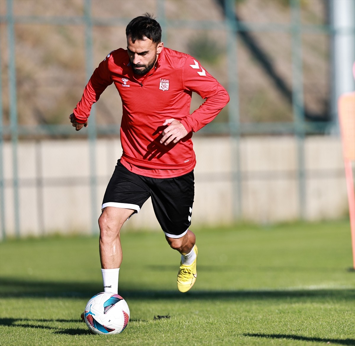 EMS Yapı Sivasspor, 2024-2025 sezonu hazırlıklarının ikinci etap çalışmalarını Erzurum'da teknik...