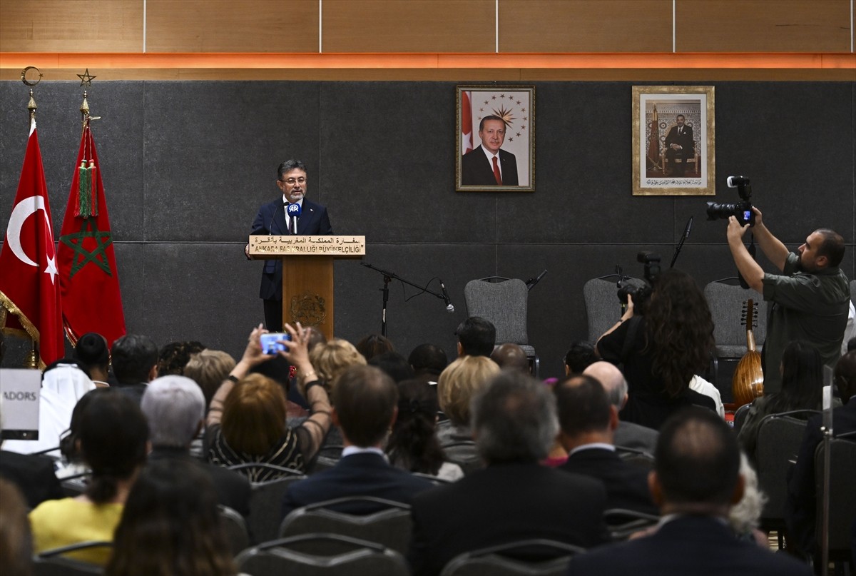 Fas'ın Ankara Büyükelçiliği tarafından "Kral 6. Muhammed'in tahta çıkışının 25. yıl dönümü"nü...