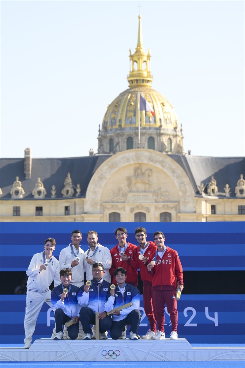 Fransa'da düzenlenen Paris 2024 Olimpiyat Oyunları'nın üçüncü gününde Okçuluk Klasik Yay Takım...