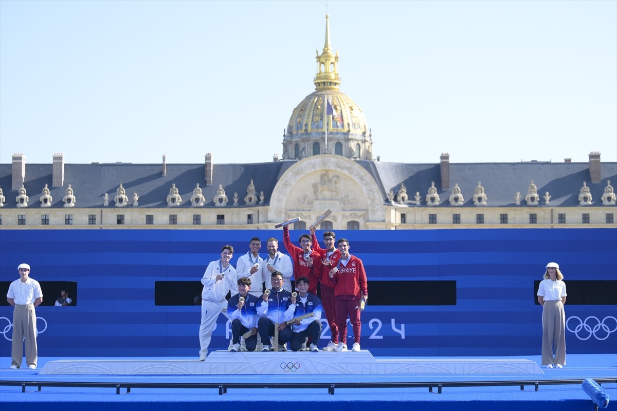 Fransa'da düzenlenen Paris 2024 Olimpiyat Oyunları'nın üçüncü gününde Okçuluk Klasik Yay Takım...