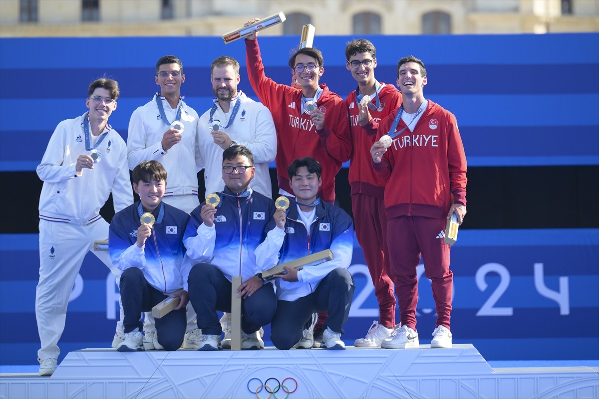 Fransa'da düzenlenen Paris 2024 Olimpiyat Oyunları'nın üçüncü gününde Okçuluk Klasik Yay Takım...