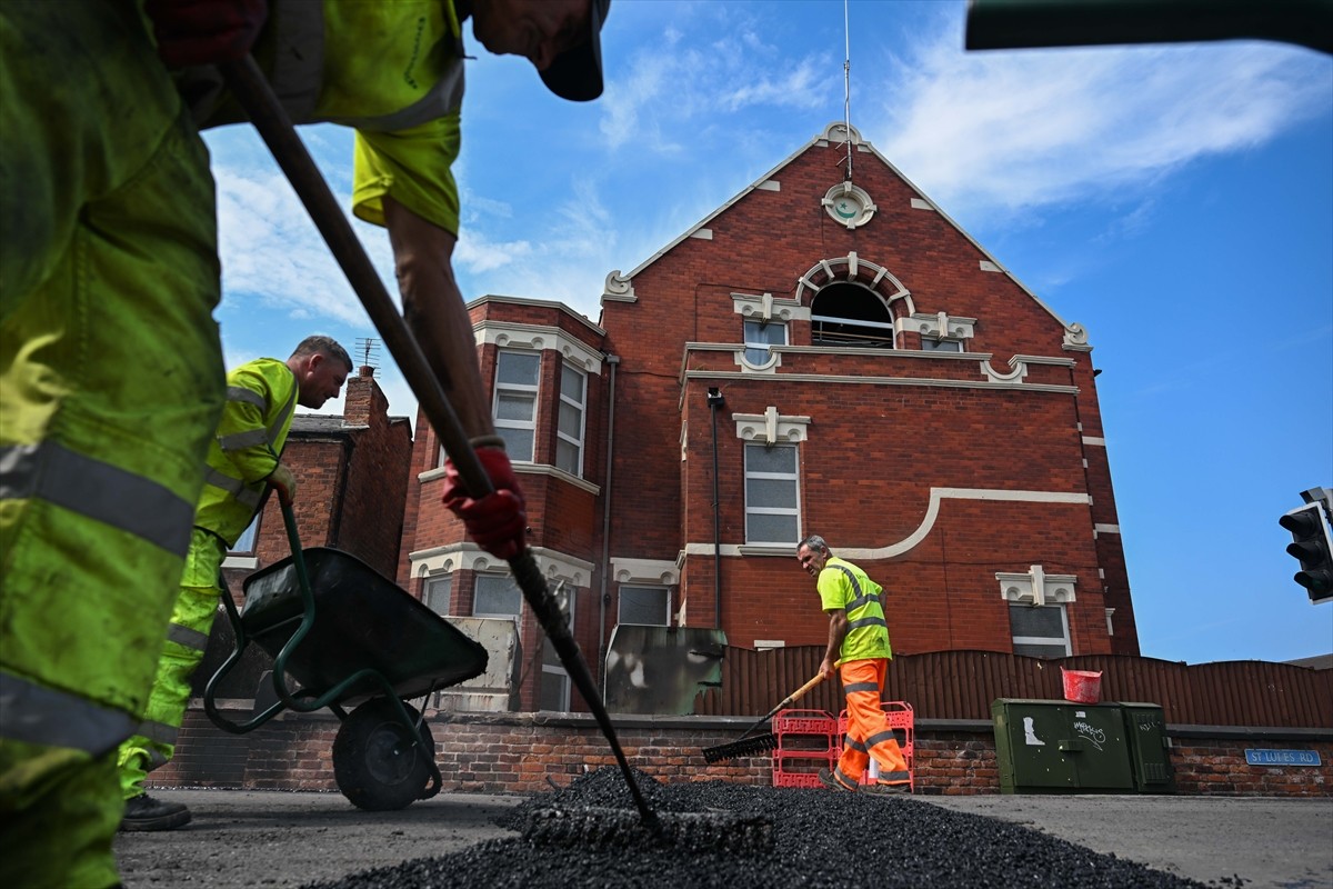 İngiltere'nin Southport kentinde 3 çocuğun öldürüldüğü, 8'i çocuk 10 kişinin yaralandığı bıçaklı...