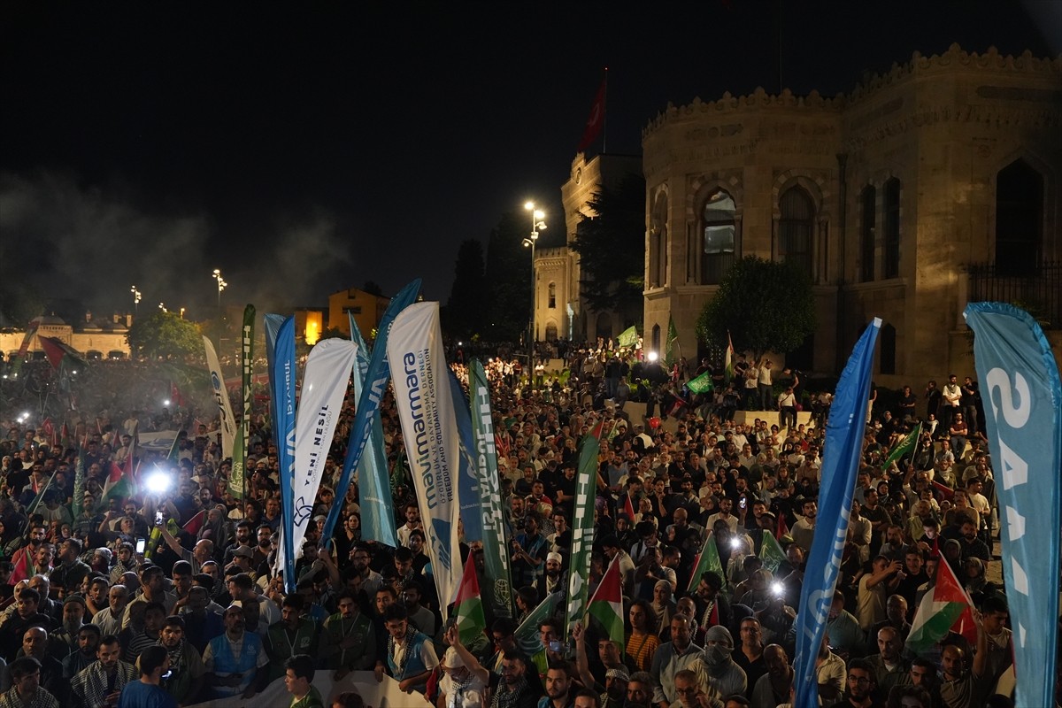 İnsan Hak ve Hürriyetleri İnsani Yardım Vakfı ile Gazze Dayanışma Platformu'nun da aralarında...