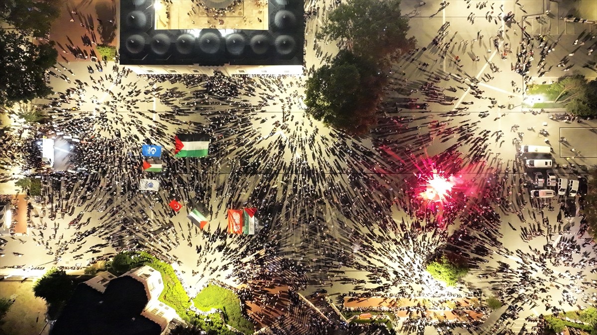 İnsan Hak ve Hürriyetleri İnsani Yardım Vakfı ile Gazze Dayanışma Platformu'nun da aralarında...