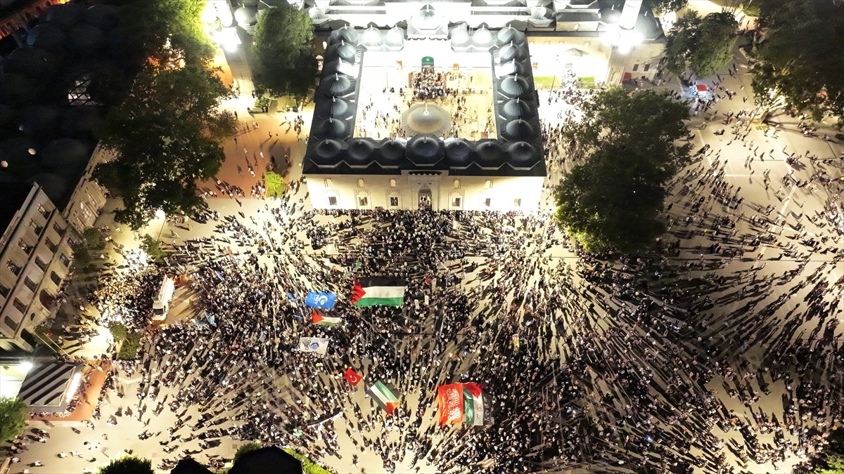 İnsan Hak ve Hürriyetleri İnsani Yardım Vakfı ile Gazze Dayanışma Platformu'nun da aralarında...