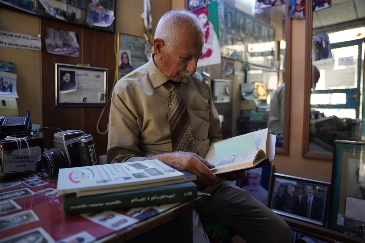 Irak’ın Süleymaniye kentinde yaşayan 84 yaşındaki Muhammed Emin Kadir, ilerleyen yaşına rağmen...