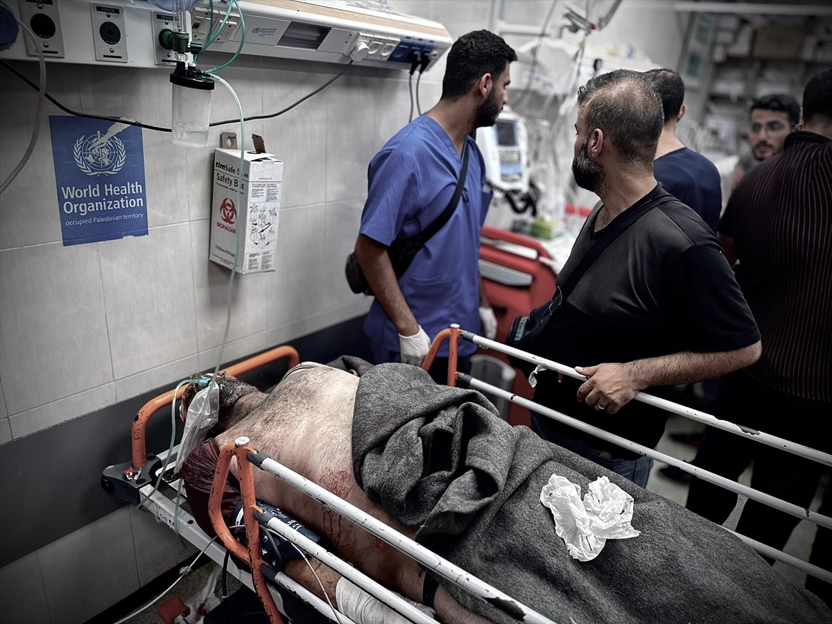 İsrail'in abluka altındaki Gazze Şeridi'ne yönelik saldırıları 290 gündür aralıksız devam ediyor....