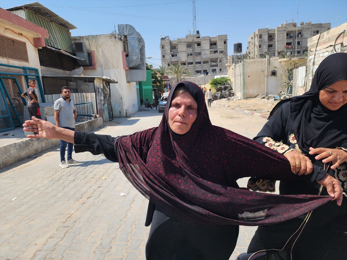 İsrail'in abluka altındaki Gazze Şeridi'ne yönelik saldırıları 290 gündür aralıksız devam ediyor....