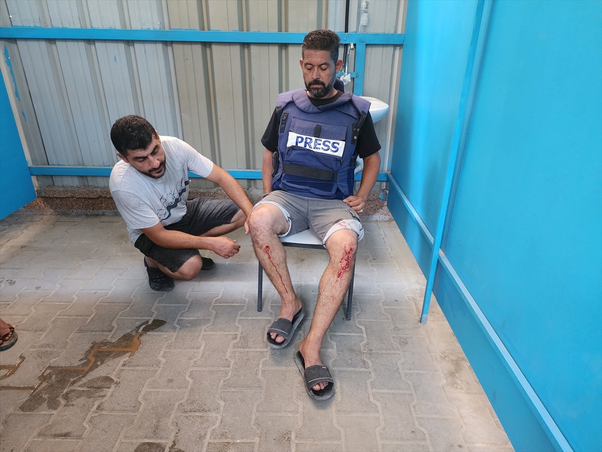 İsrail'in abluka altındaki Gazze Şeridi'ne yönelik saldırıları 290 gündür aralıksız devam ediyor....