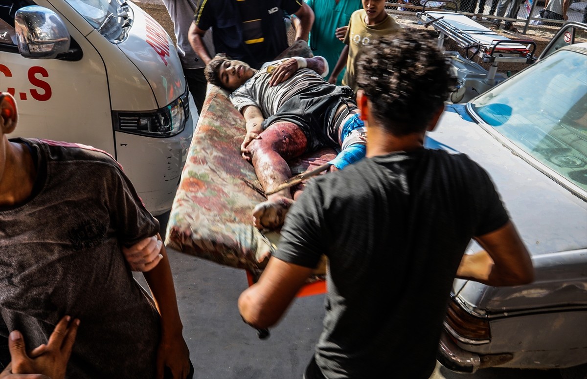 İsrail'in abluka altındaki Gazze Şeridi'ne yönelik saldırıları 290 gündür aralıksız devam ediyor....