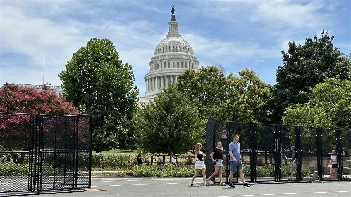 İsrail Başbakanı Binyamin Netanyahu'yu yarınki ortak oturumda ağırlamaya hazırlanan ABD Kongre...