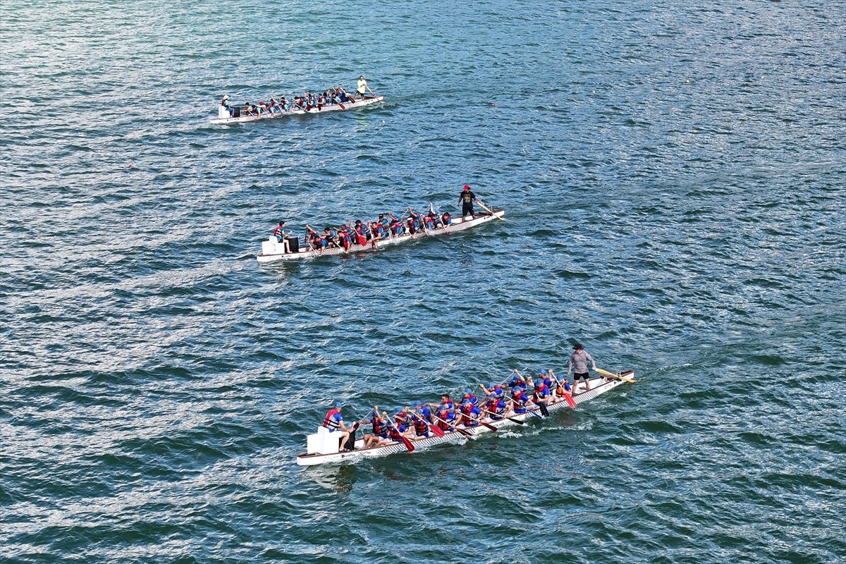 Kayseri'de Yamula Baraj Gölü'nde düzenlenen Dragon Festivali'nin ilk etabı tamamlandı. Kocasinan...